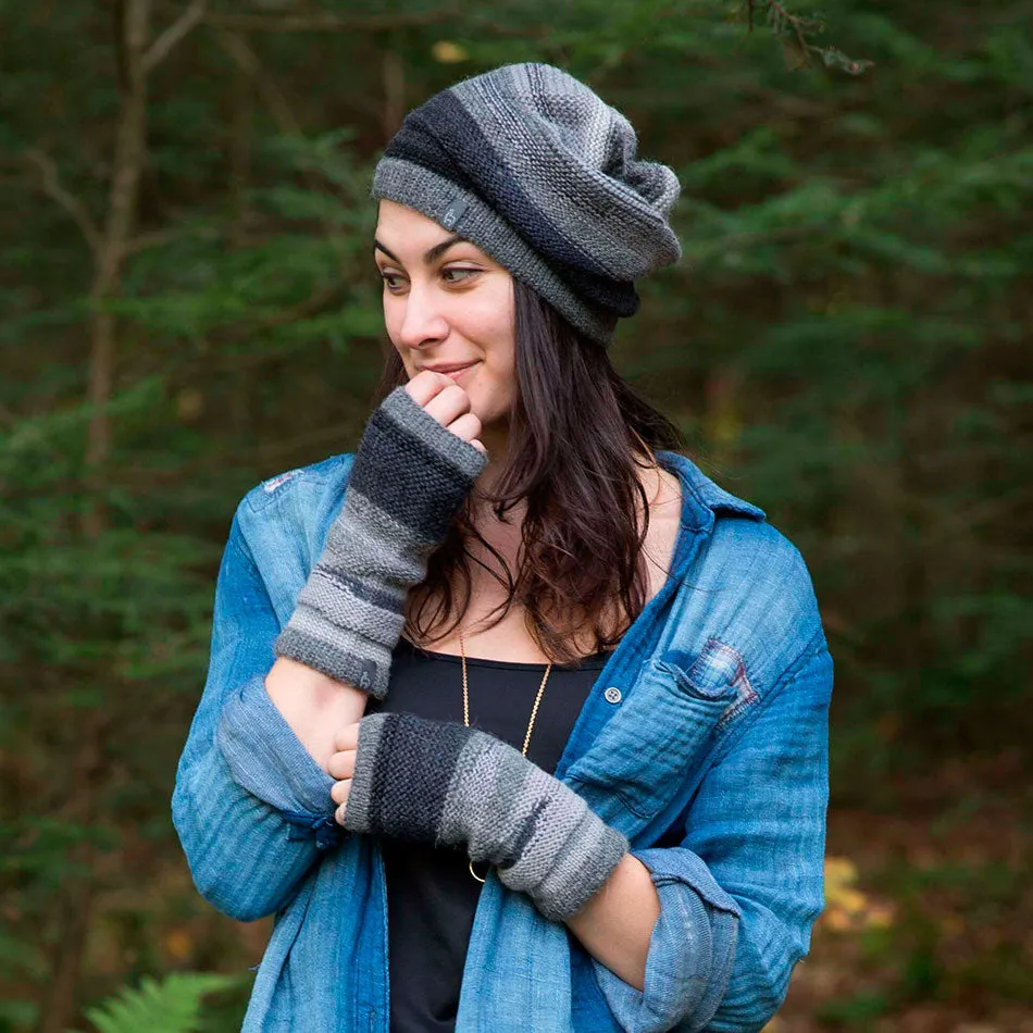 Luxurious Alpaca Fingerless Gloves - Black/Gray, Peru