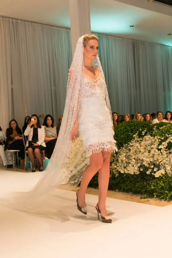 Luxurious Pearls Wedding Veil Chapel Length