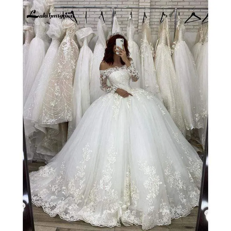Luxurious White Lace Tulle Off the shoulder Long Sleeves