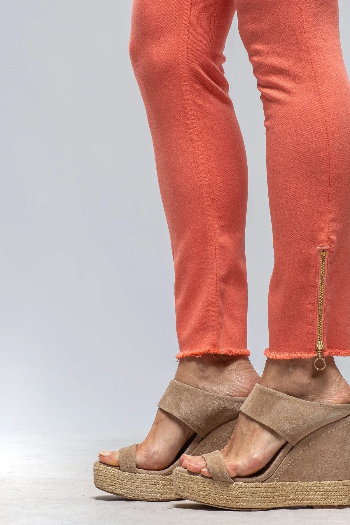 MAC Rich Slim Chic in Papaya Orange