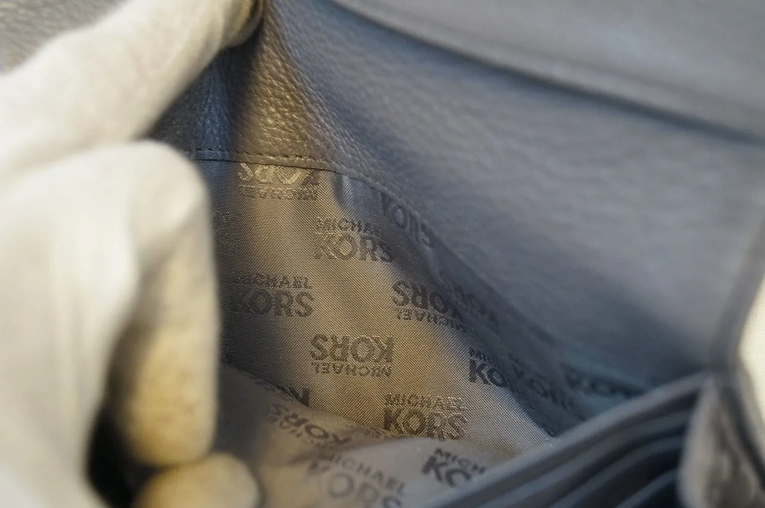 MICHAEL KORS Jet Set Slim Flap Gray Wallet - Sale