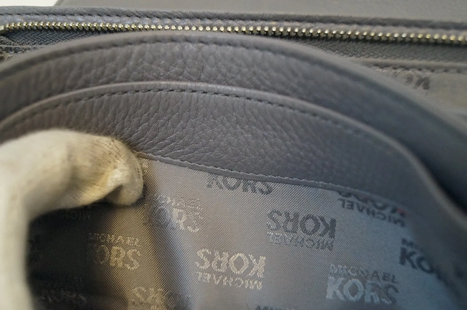 MICHAEL KORS Jet Set Slim Flap Gray Wallet - Sale