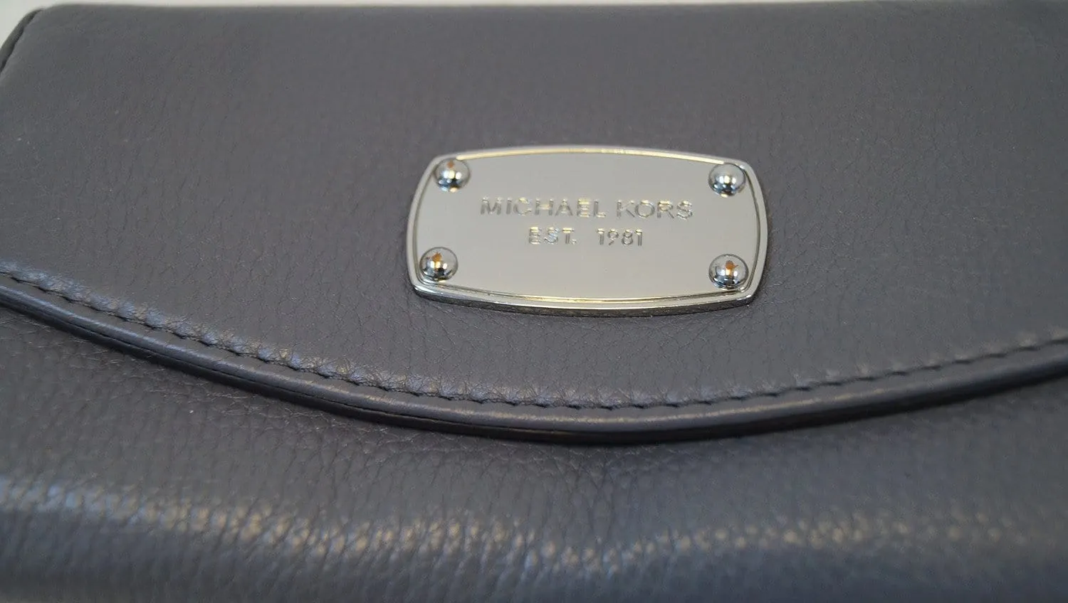 MICHAEL KORS Jet Set Slim Flap Gray Wallet - Sale
