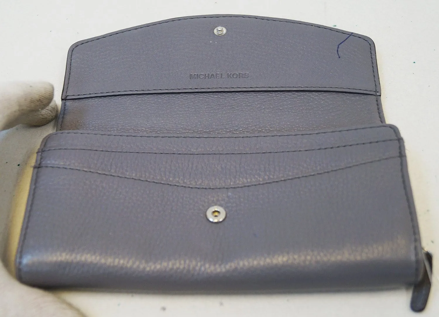 MICHAEL KORS Jet Set Slim Flap Gray Wallet - Sale