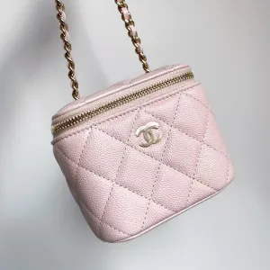 Mini Vanity Case with Chain 21C Rose Claire Caviar