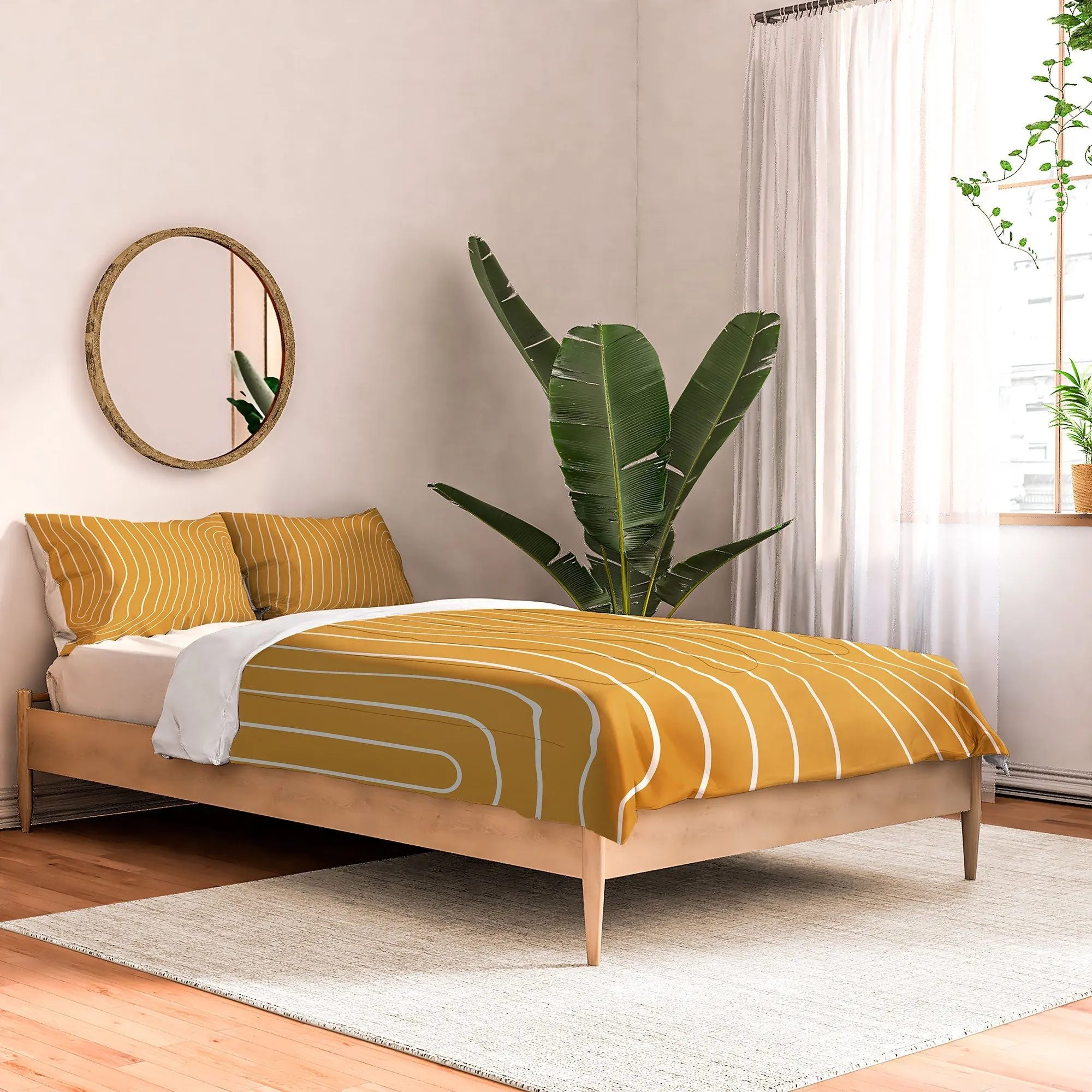 MINIMAL LINE CURVATURE GOLD DUVET / COMFORTER