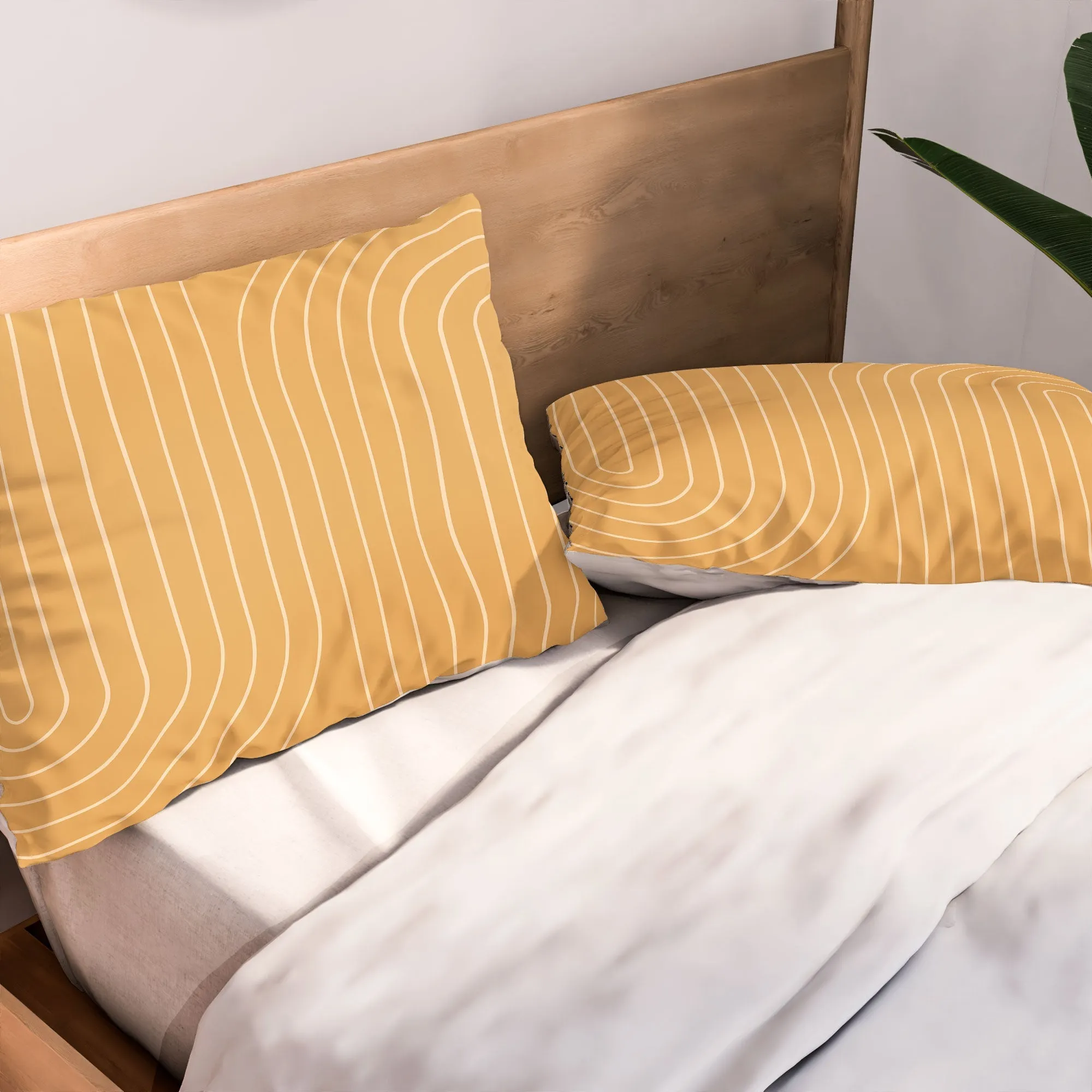 MINIMAL LINE CURVATURE ORANGE PILLOW SHAMS