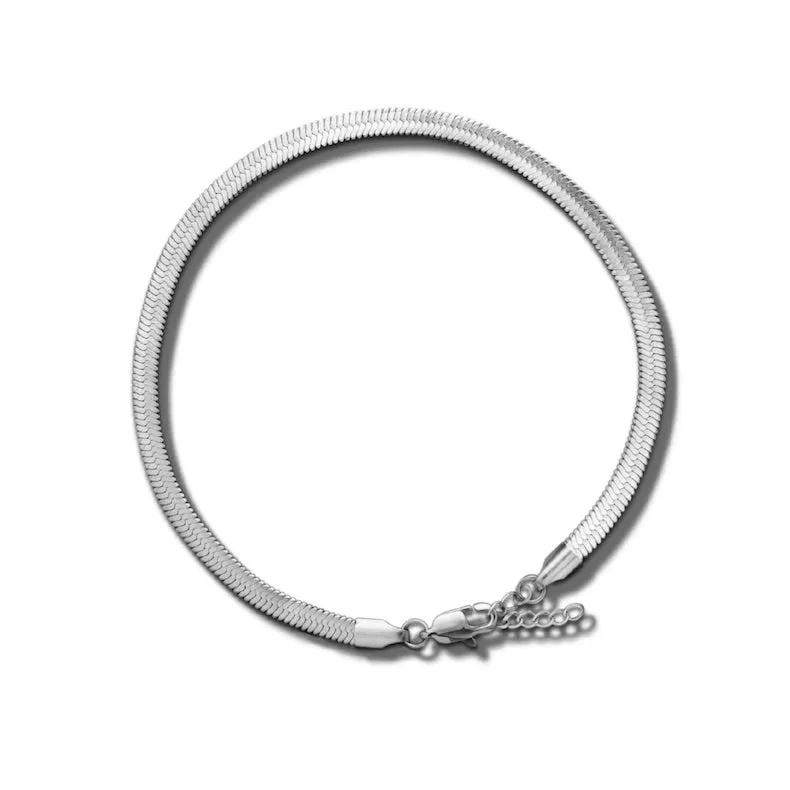 Minimal Snake Chain Bracelet