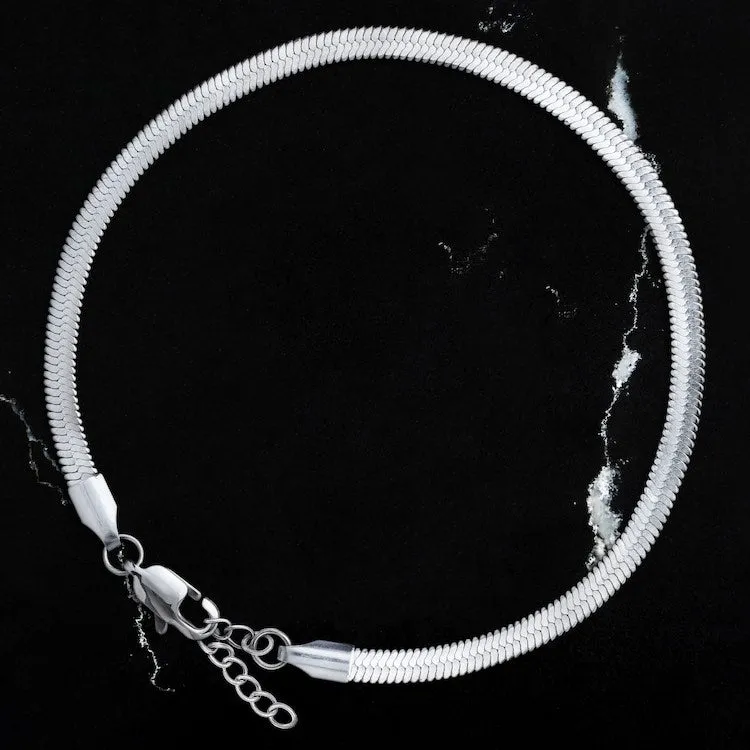 Minimal Snake Chain Bracelet