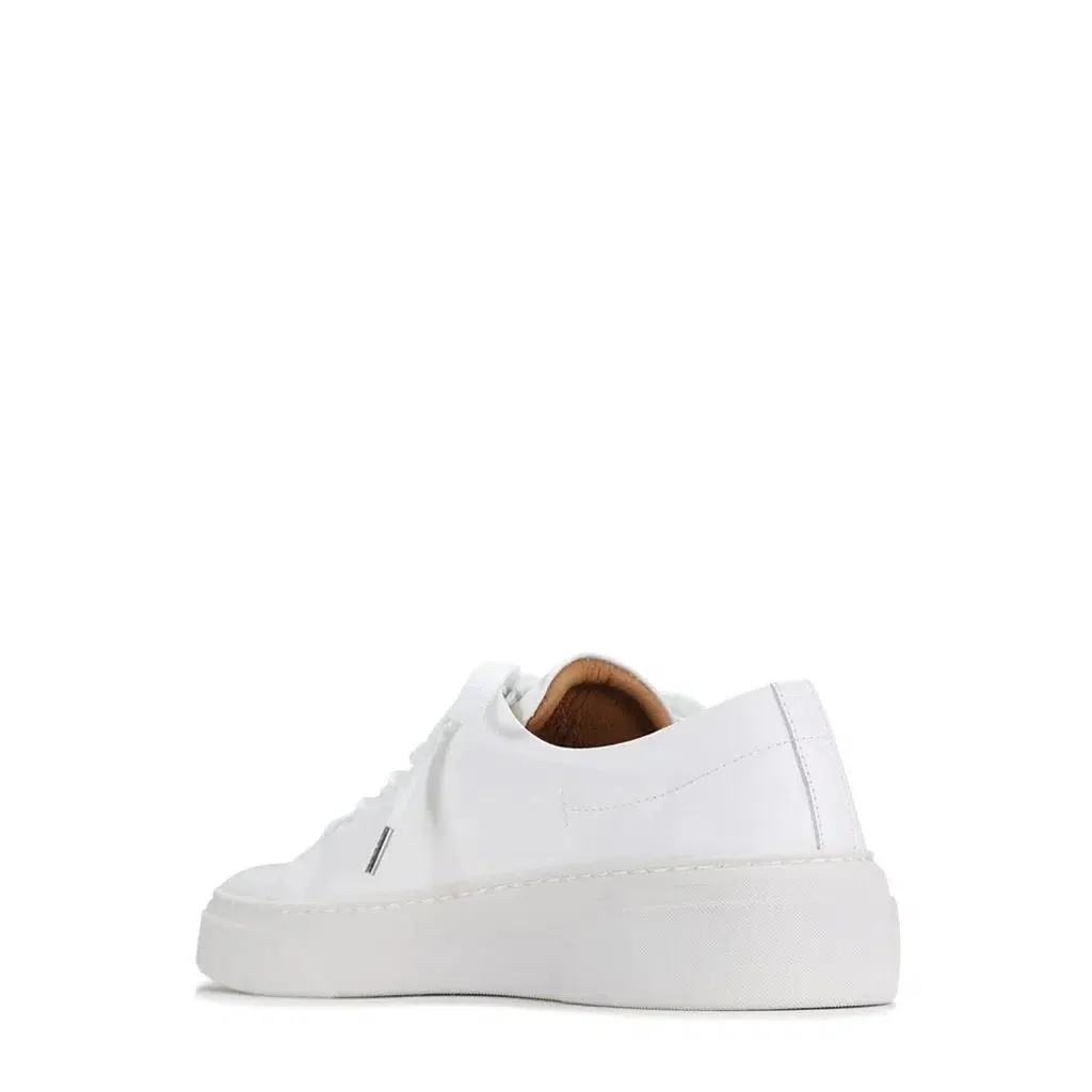MINIMAL SNEAKER