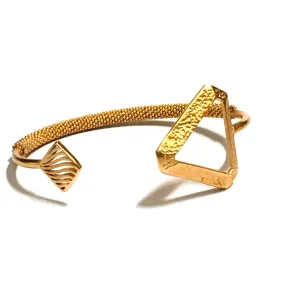 MINIMAL TRIANGLE CUFF BRACELET