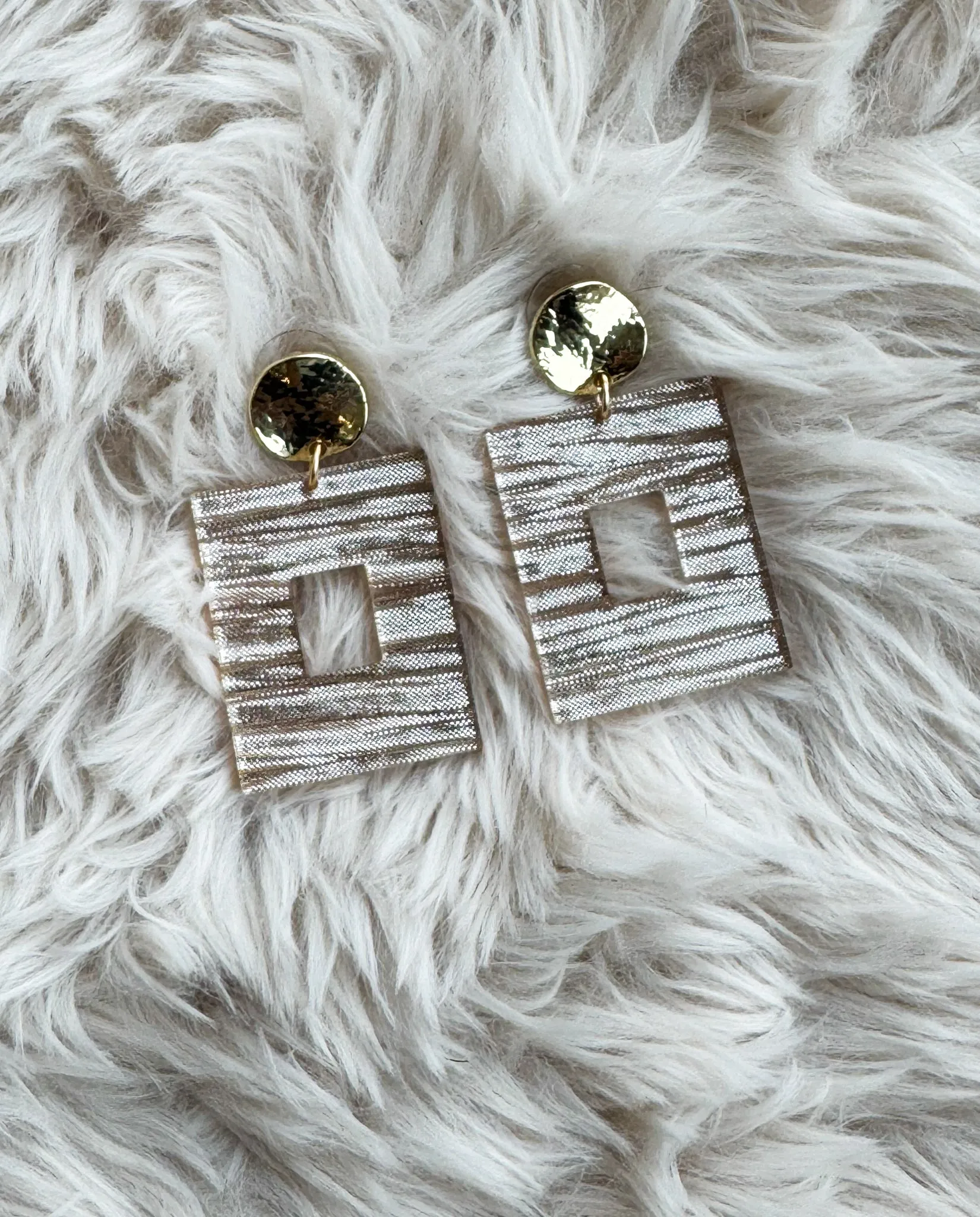 Naomi Neutral Shimmer Drops