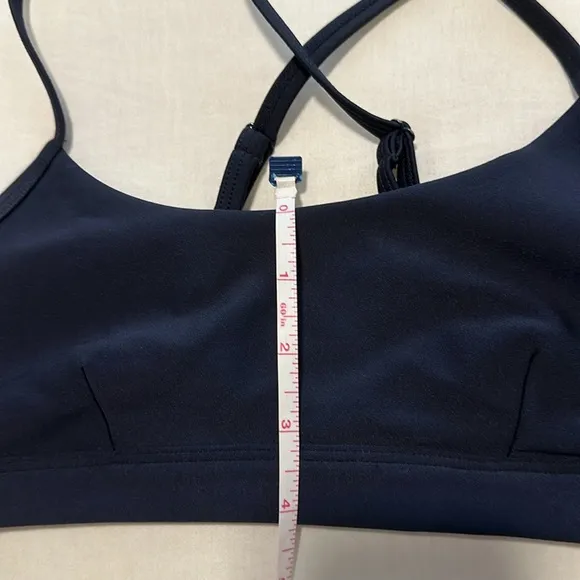 NWOT Alo Yoga Airlift Intrigue Bra in Dark Blue Size XS