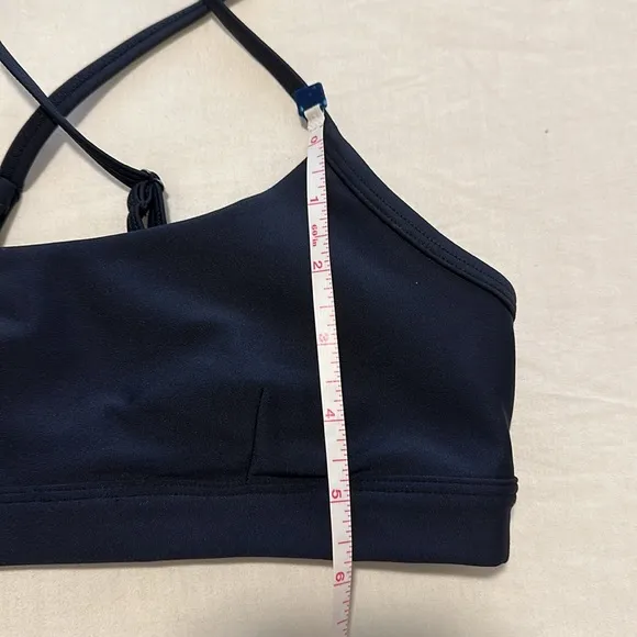NWOT Alo Yoga Airlift Intrigue Bra in Dark Blue Size XS