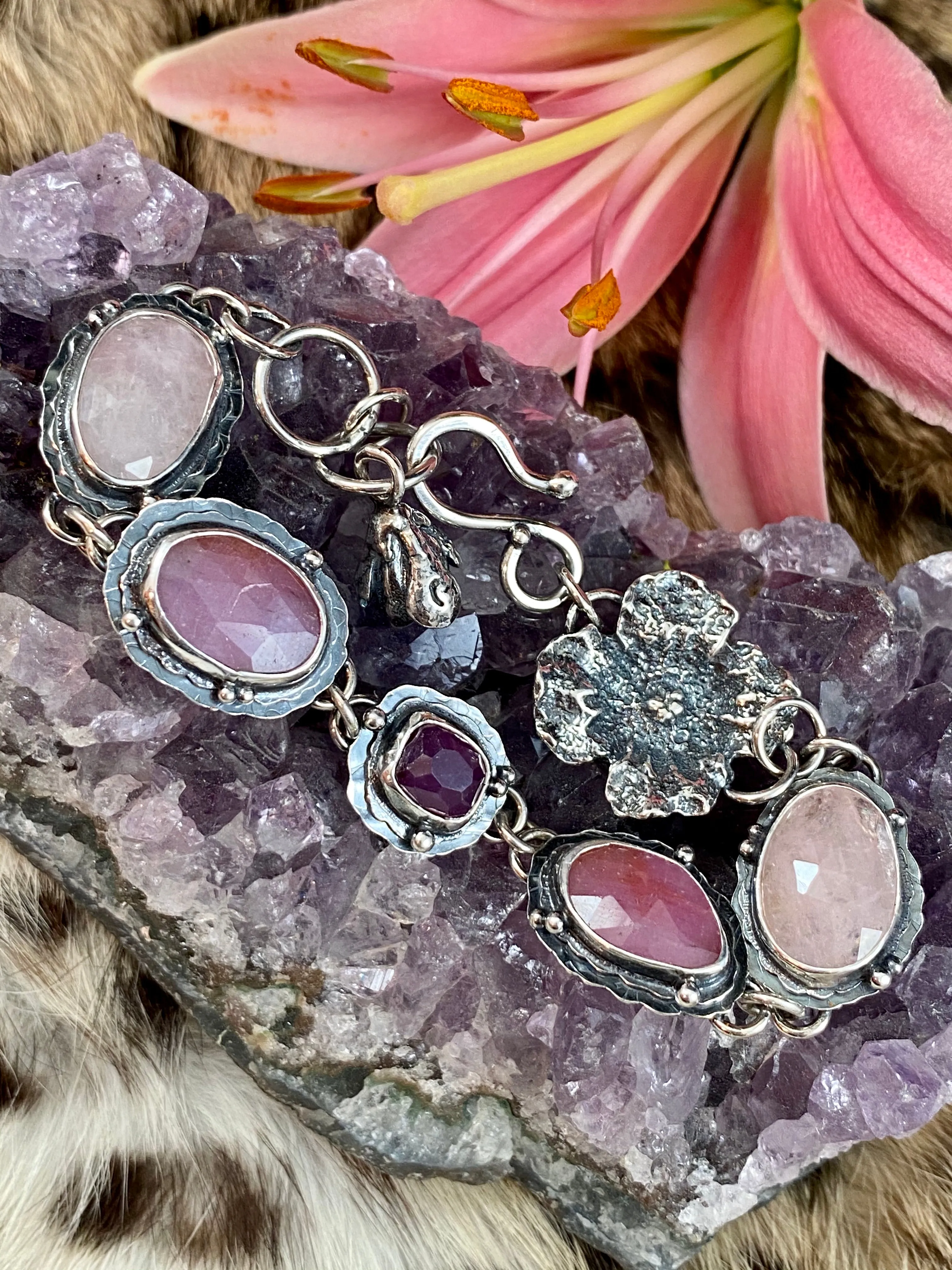 Ombré Poppy morganite, sapphire and ruby bracelet