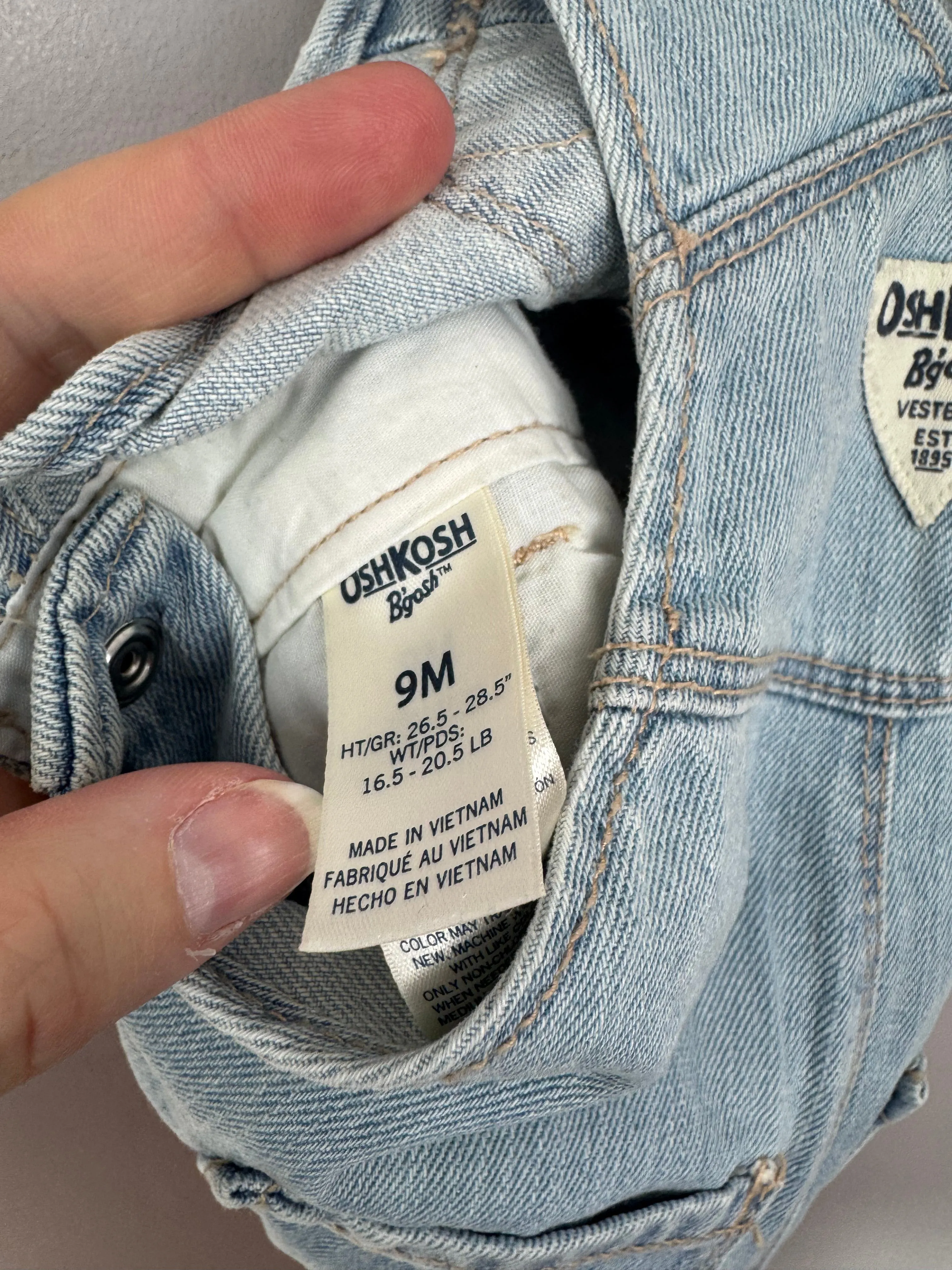 Oshkosh light denim pink embroidered short dungarees 9m