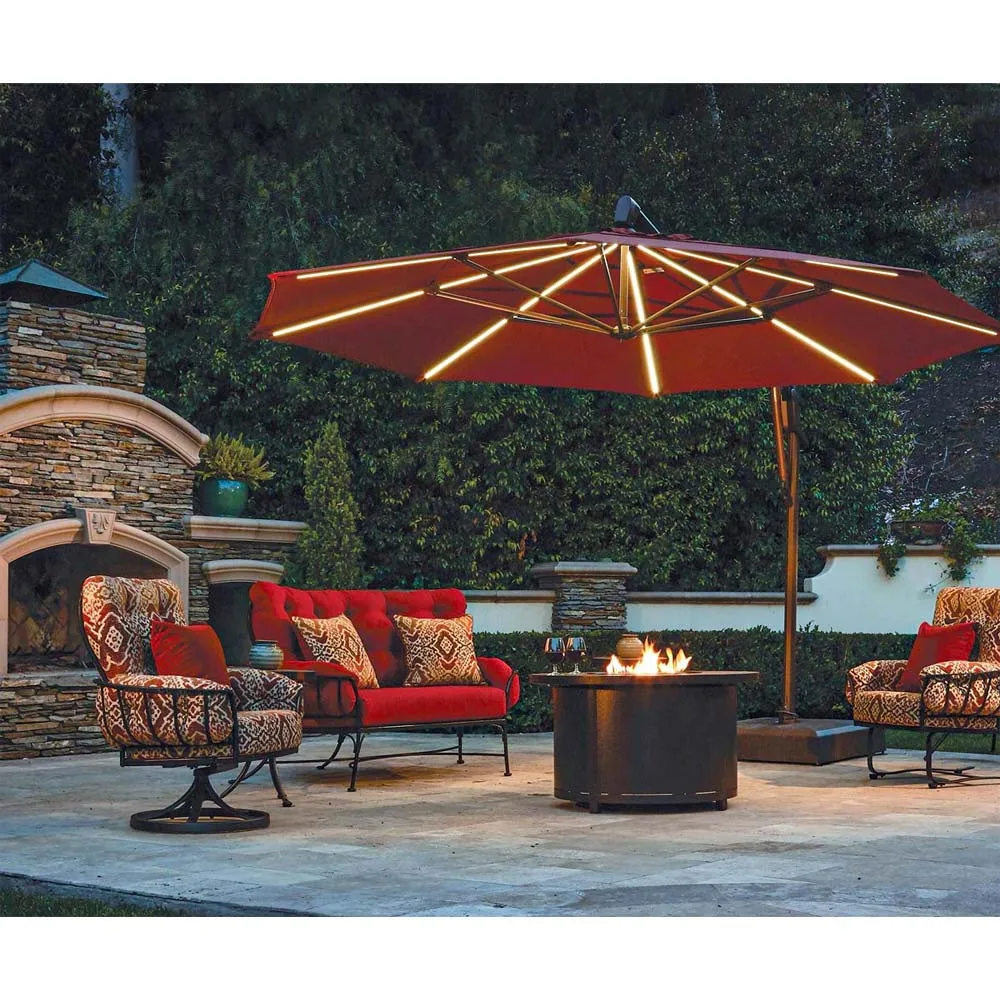 Outdoor Cantilever Umbrella