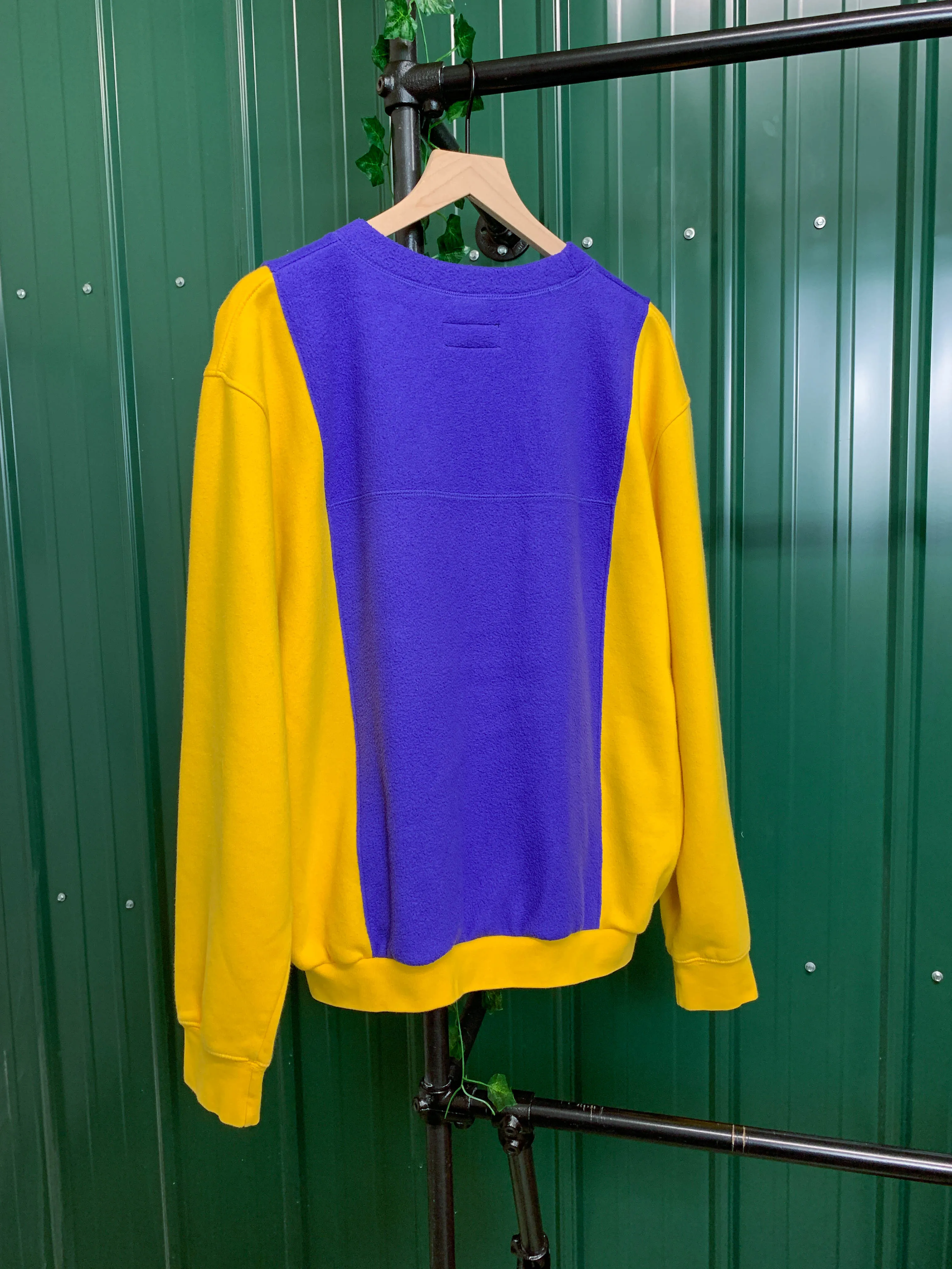 "1 of 1" Nike 2-Tone Sweater (L/XL)