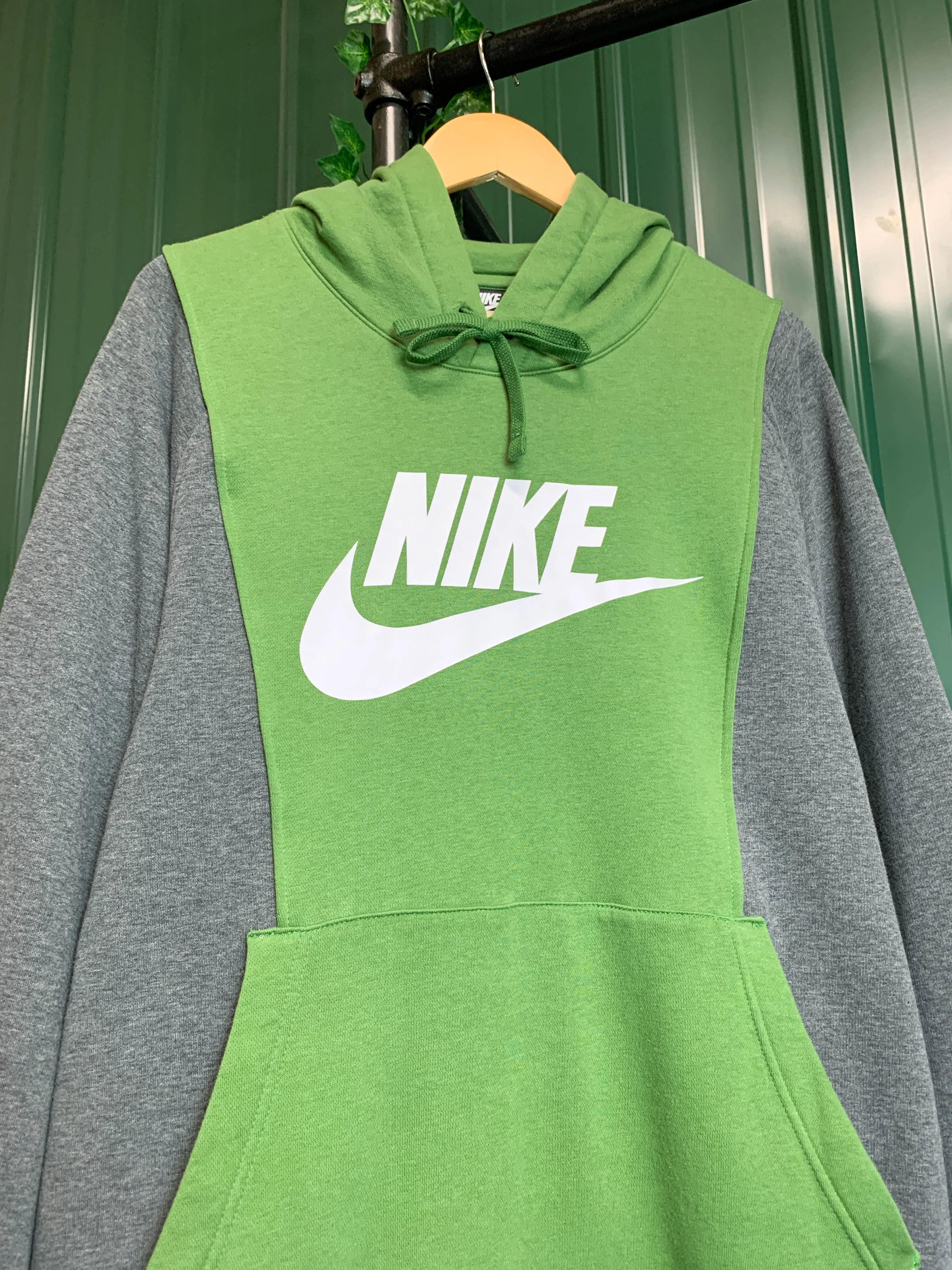 "1 of 1" Nike Side Split Hoodie (L)