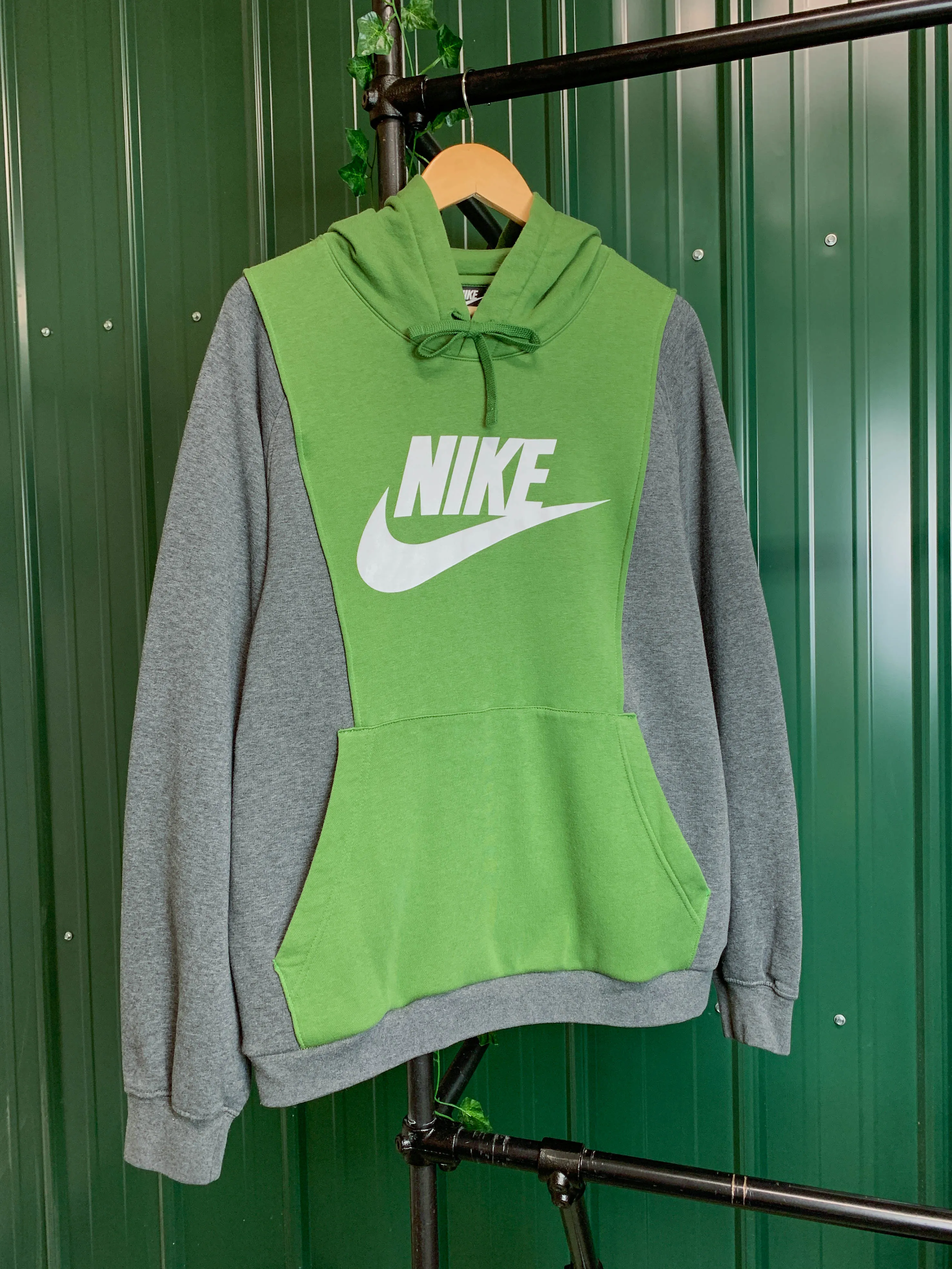 "1 of 1" Nike Side Split Hoodie (L)