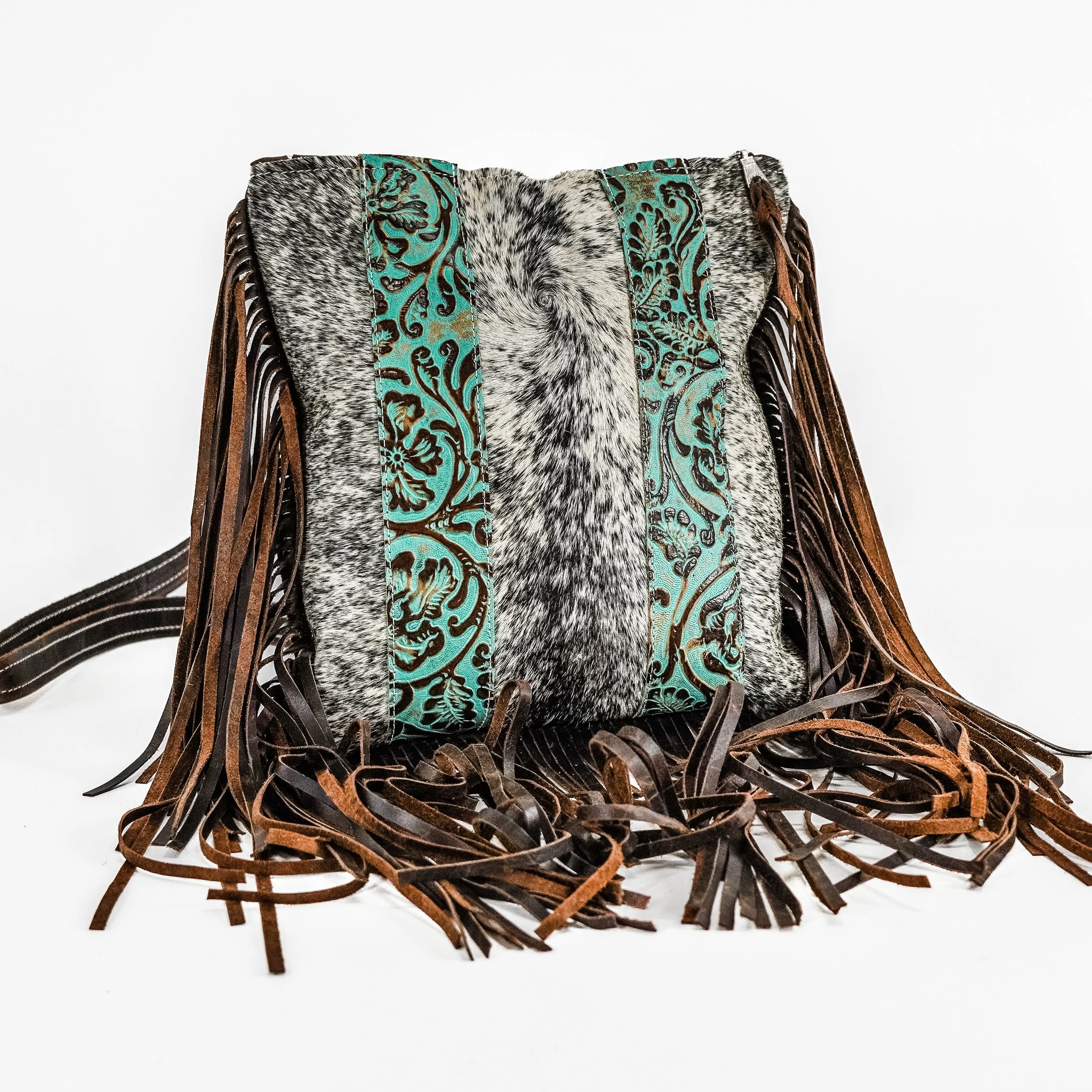 Shania - Black & White w/ Turquoise Tool