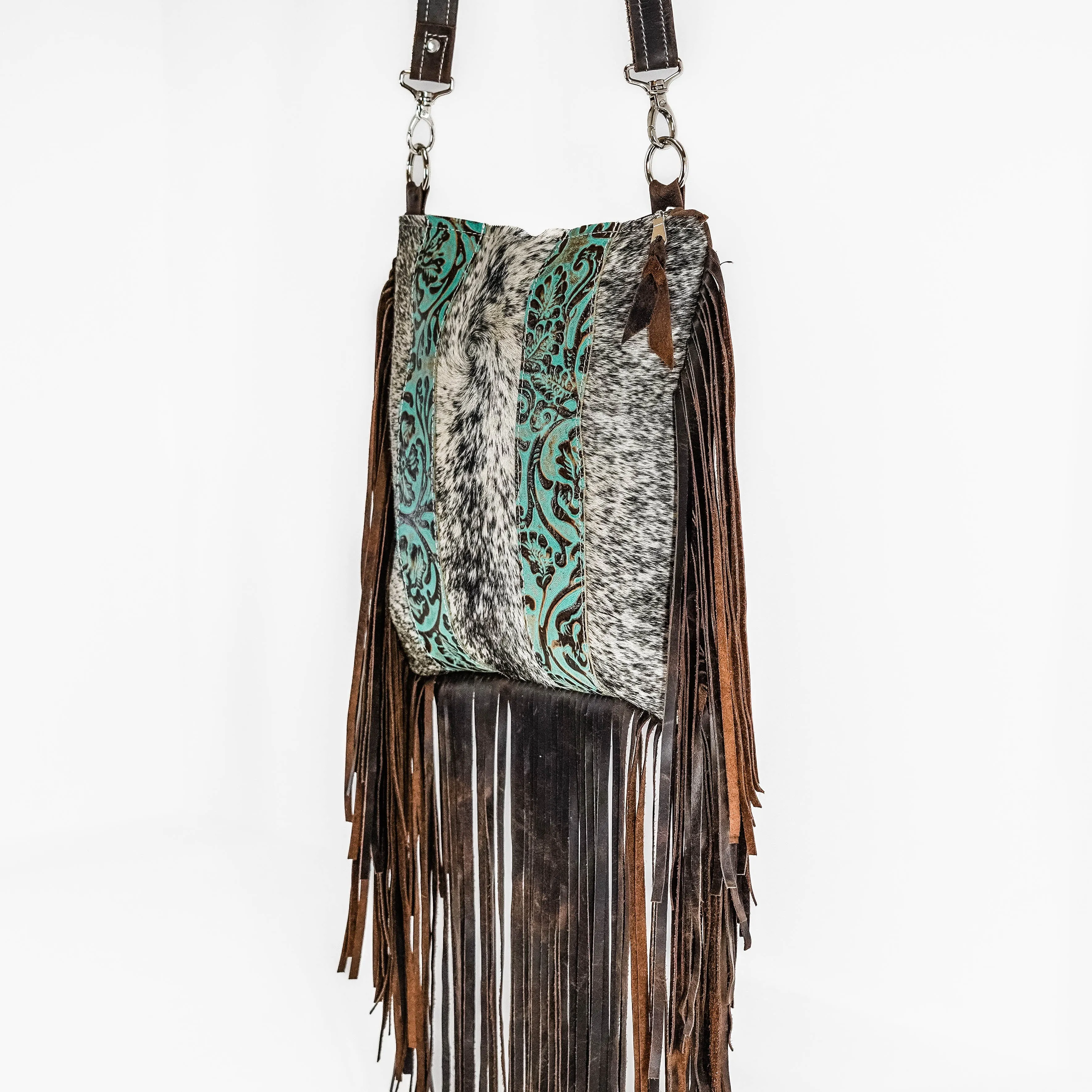 Shania - Black & White w/ Turquoise Tool