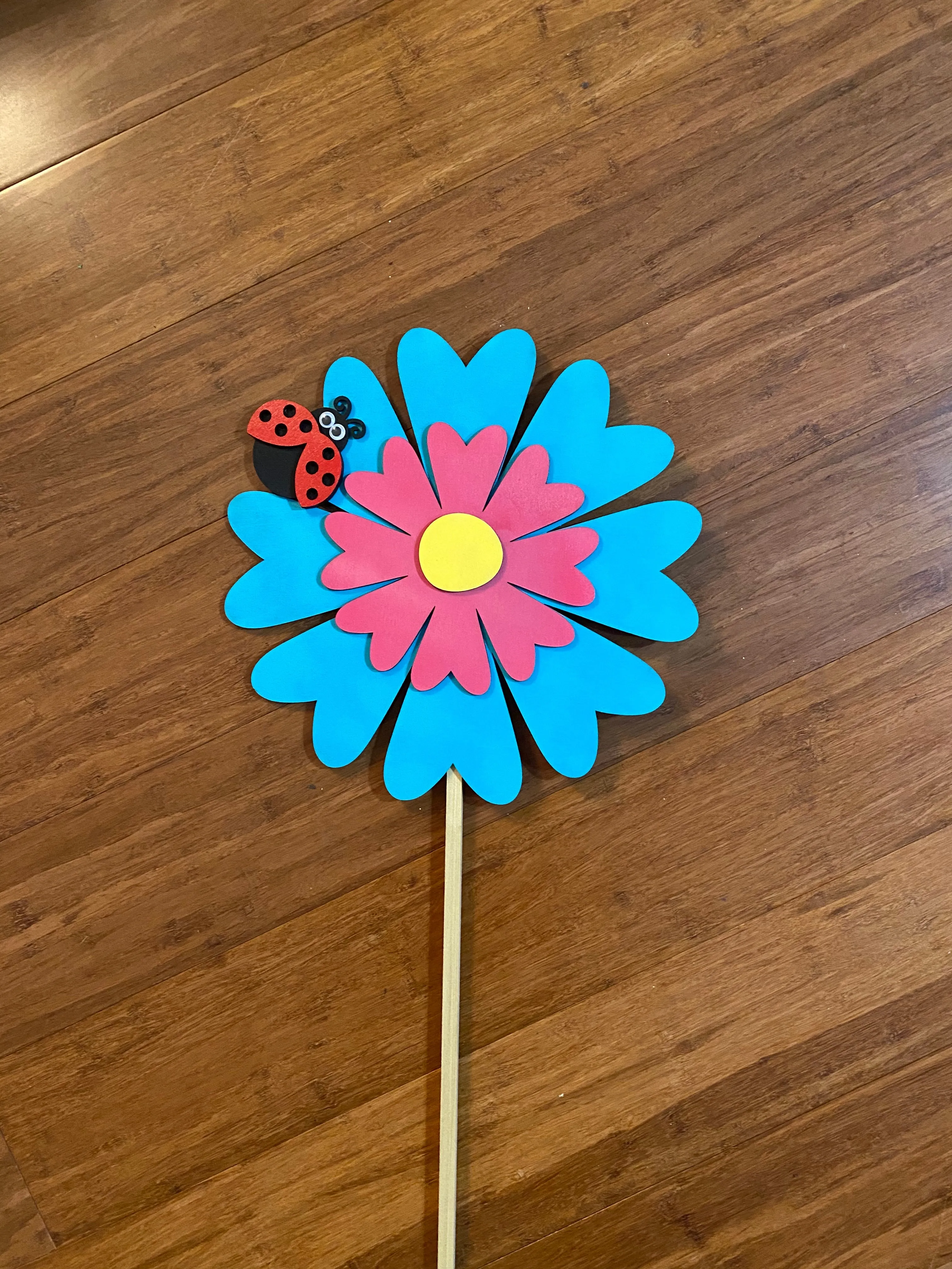 Shimmering Daisy and Ladybug Wooden Garden Stake
