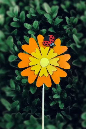 Shimmering Daisy and Ladybug Wooden Garden Stake
