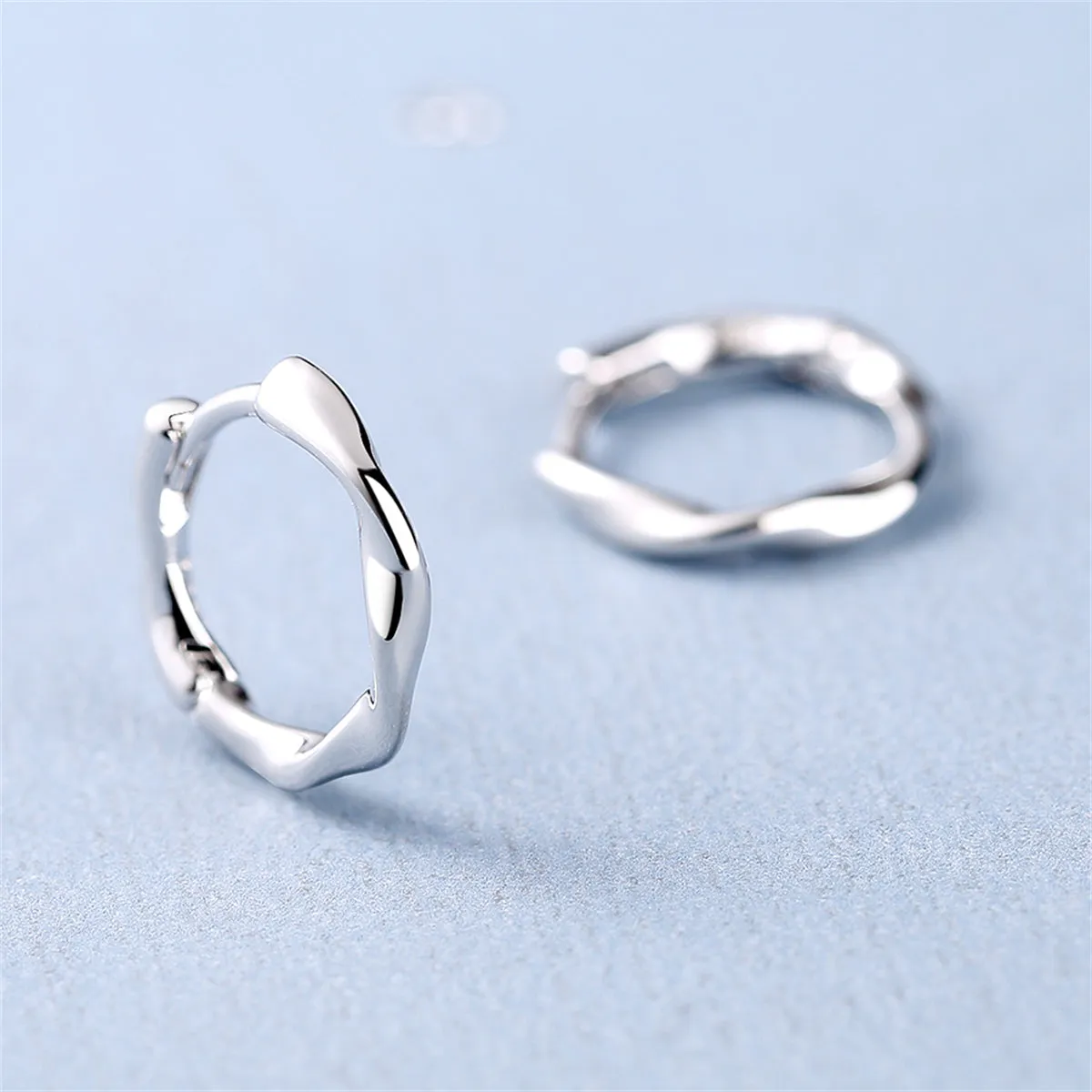 Silver-Plated Wave Huggie Earring