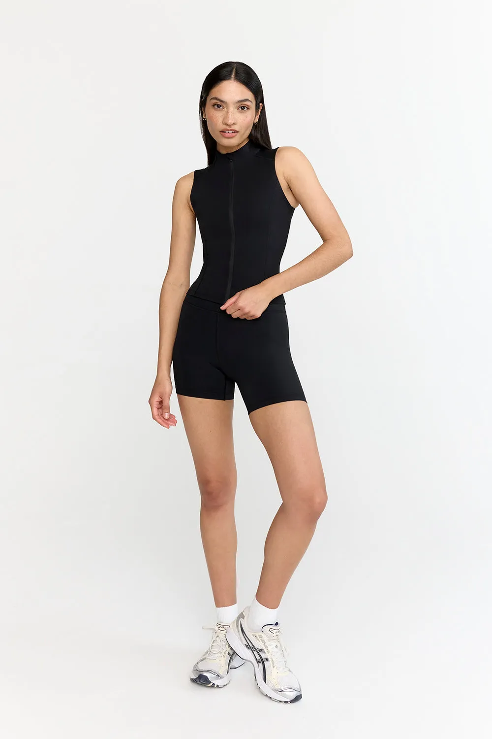 SKINLUXE SLEEVELESS ZIP THROUGH RUNNING TOP - SHADOW BLACK