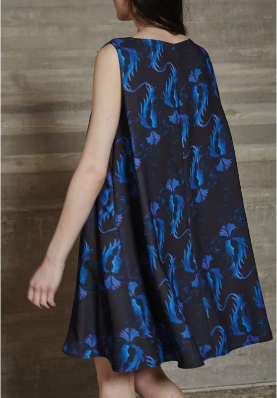 Sleeveless V-Neck Veil Dress
