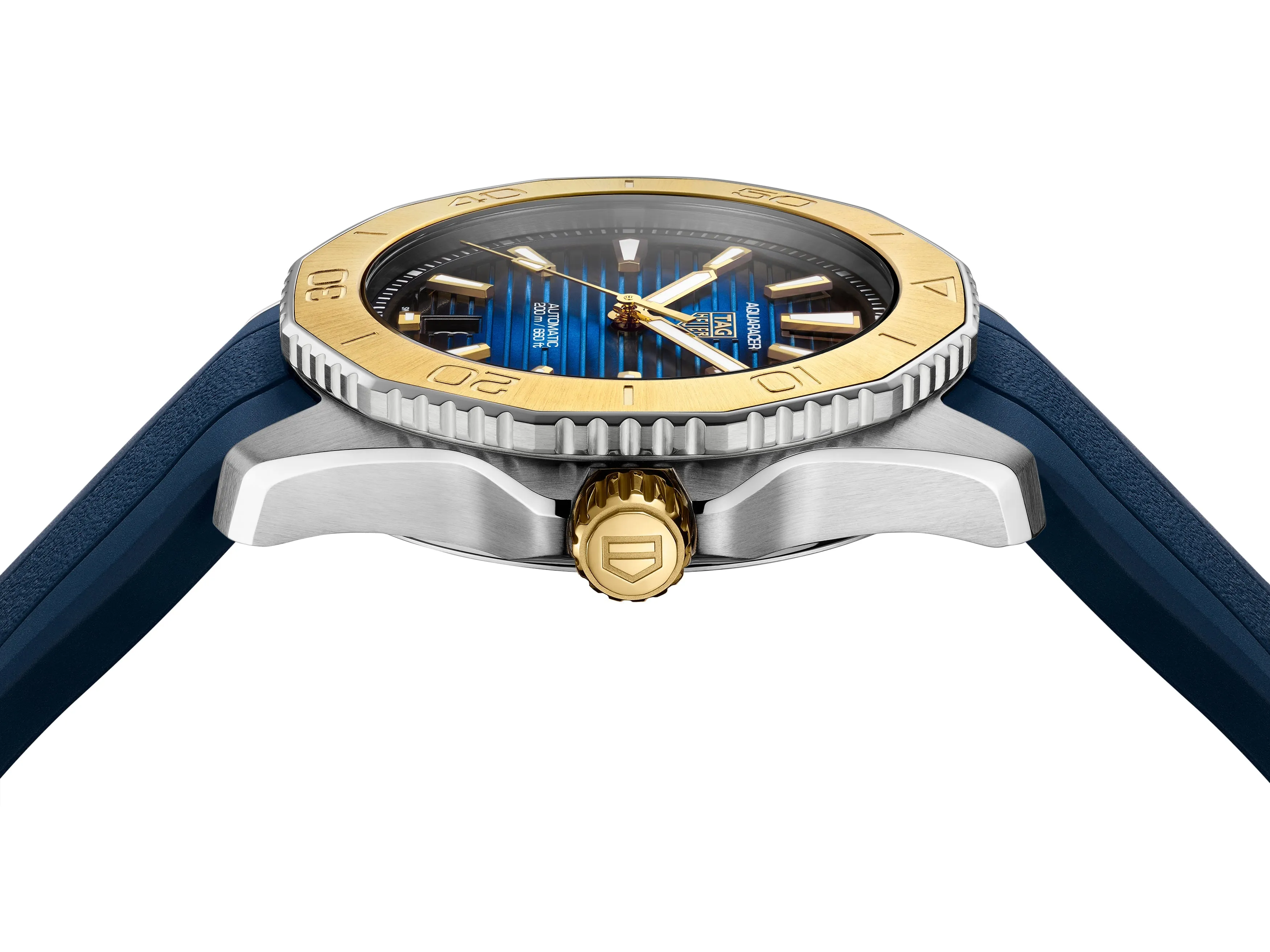 TAG HEUER AQUARACER PROFESSIONAL 200