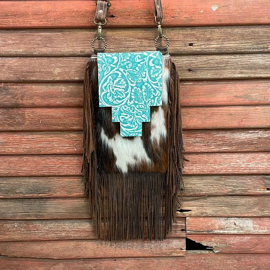 Tammy - Tricolor w/ Turquoise Sand Tool Flap