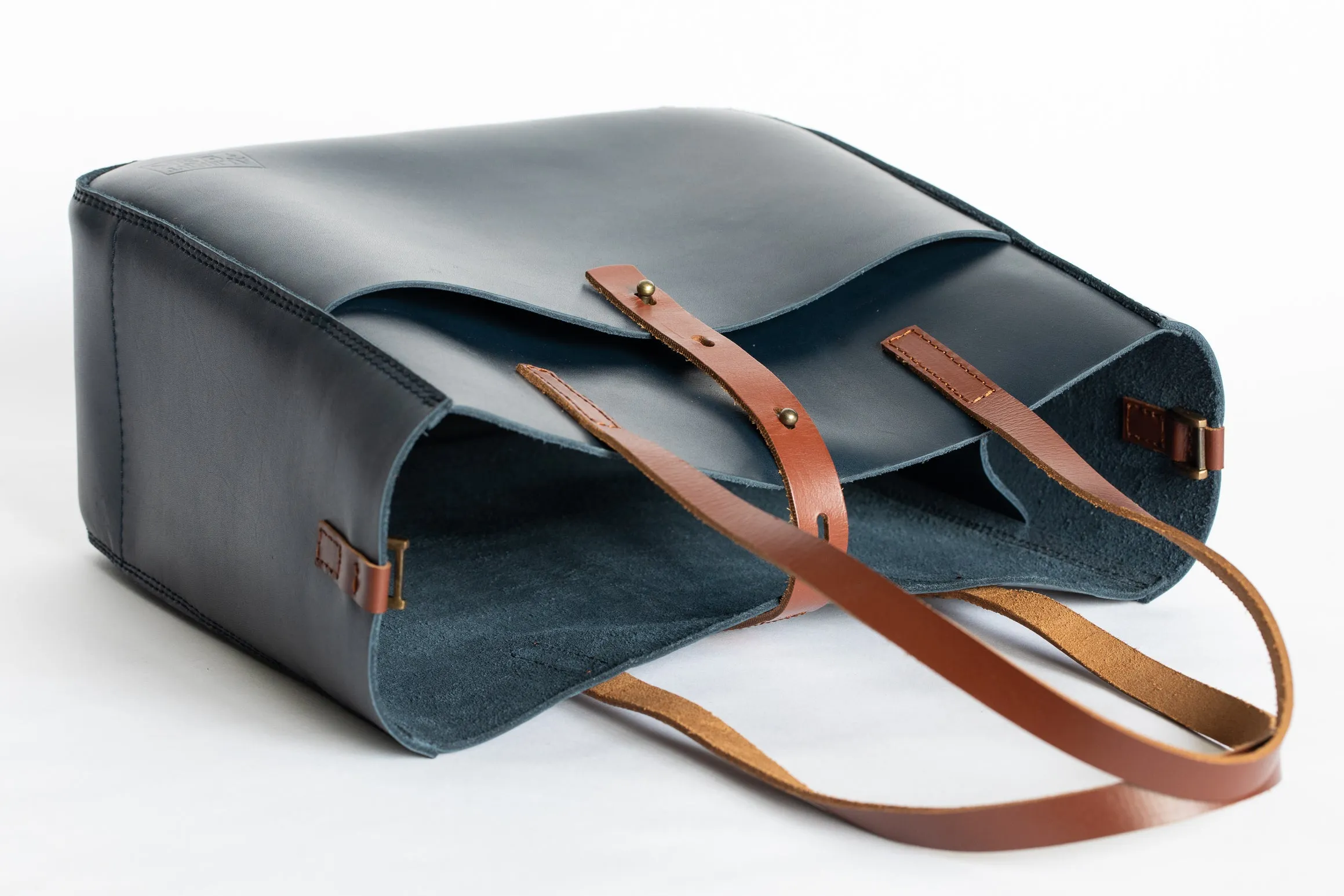 The Transport Tote