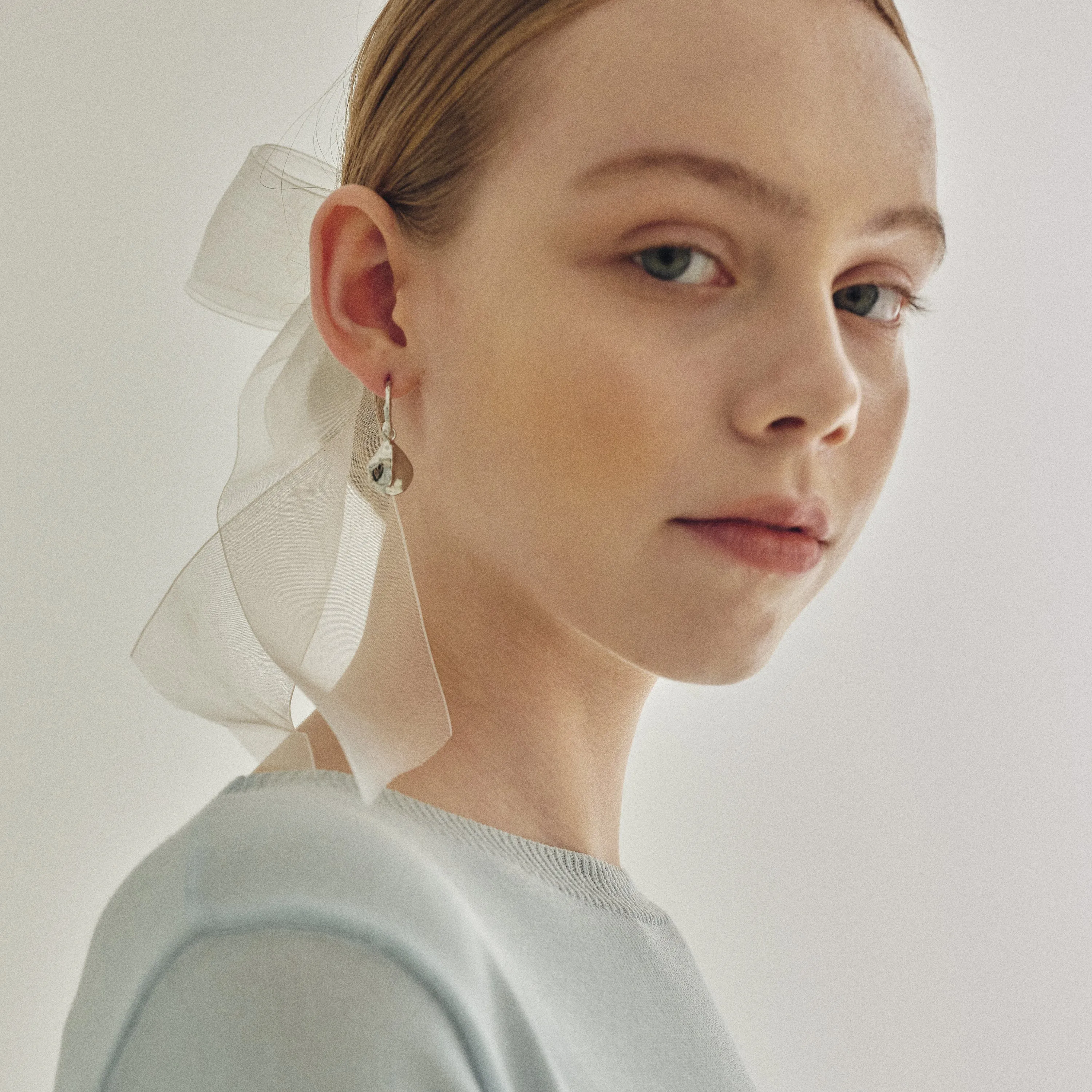 Tiny Wrinkle Teardrop Post Earrings