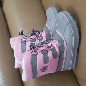 Totes Kids- very warm boots in gray/pink