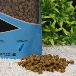 Urban Bait Nutcracker - Carp Pellets