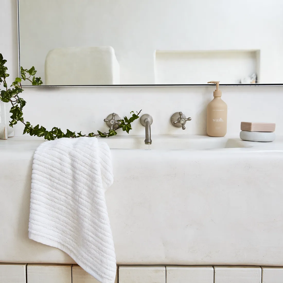 Urban Oasis Bath Towel White