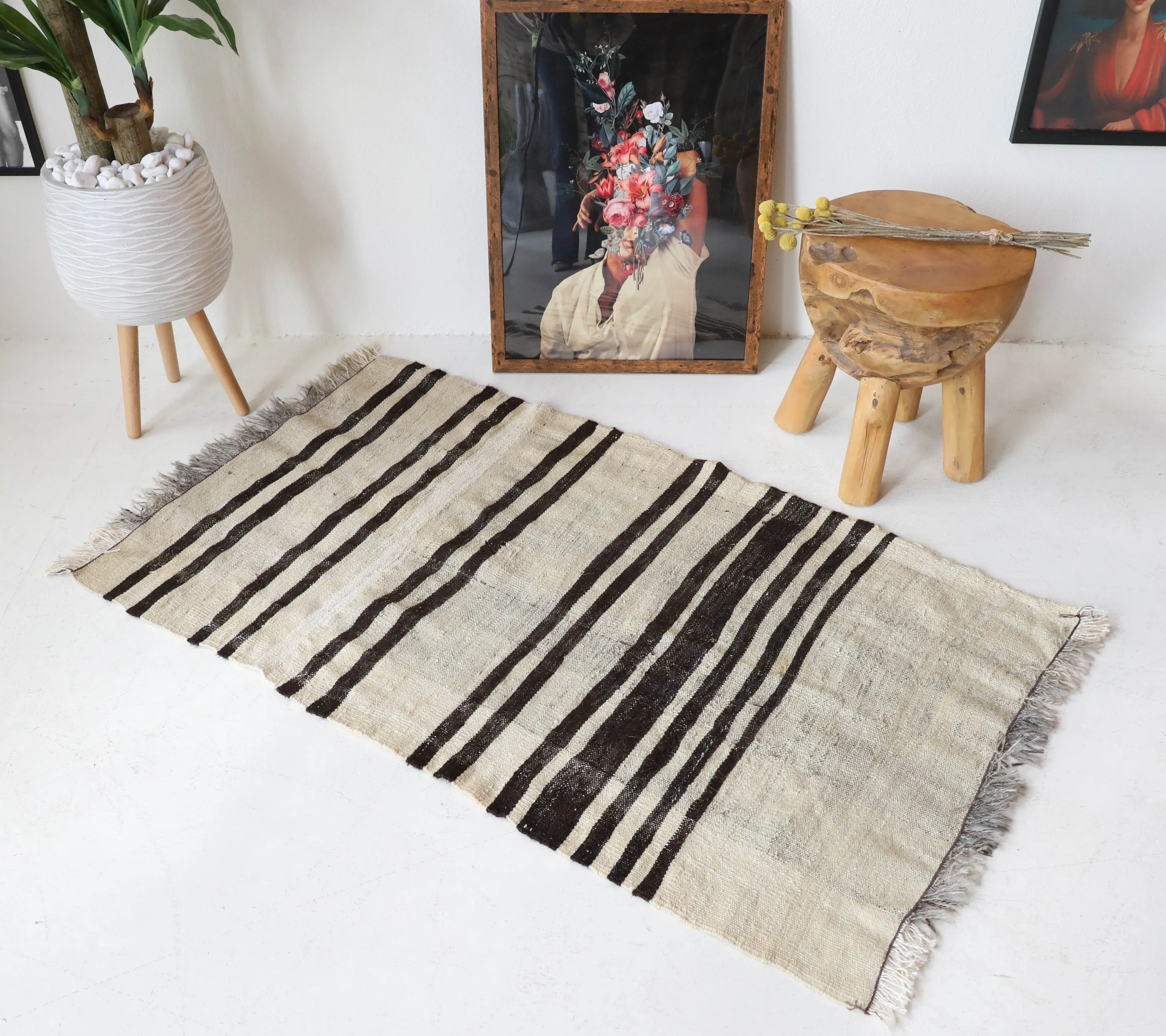 Vintage Mersin Mut Kilim Rug 2'8"x4'10"
