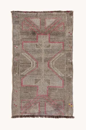 Vintage Turkish Mini Rug No. 500 | 1'7 x 2'9