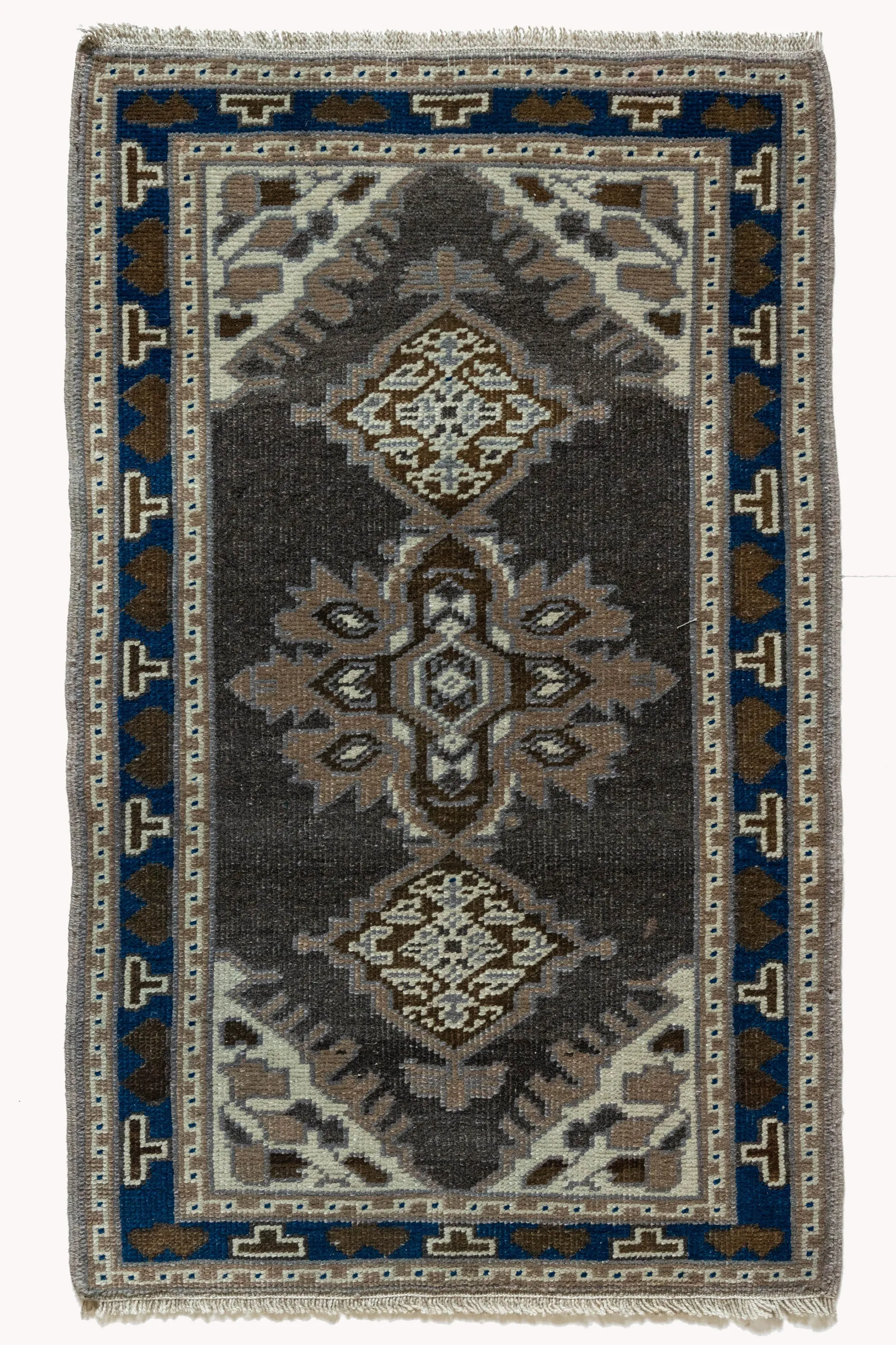 Vintage Turkish Mini Rug No. 546 | 1'11 x 3'2