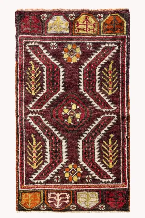 Vintage Turkish Mini Rug No. 547 | 1'9 x 3'2