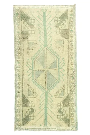 Vintage Turkish Mini Rug No. 662 | 1'8 x 3'5