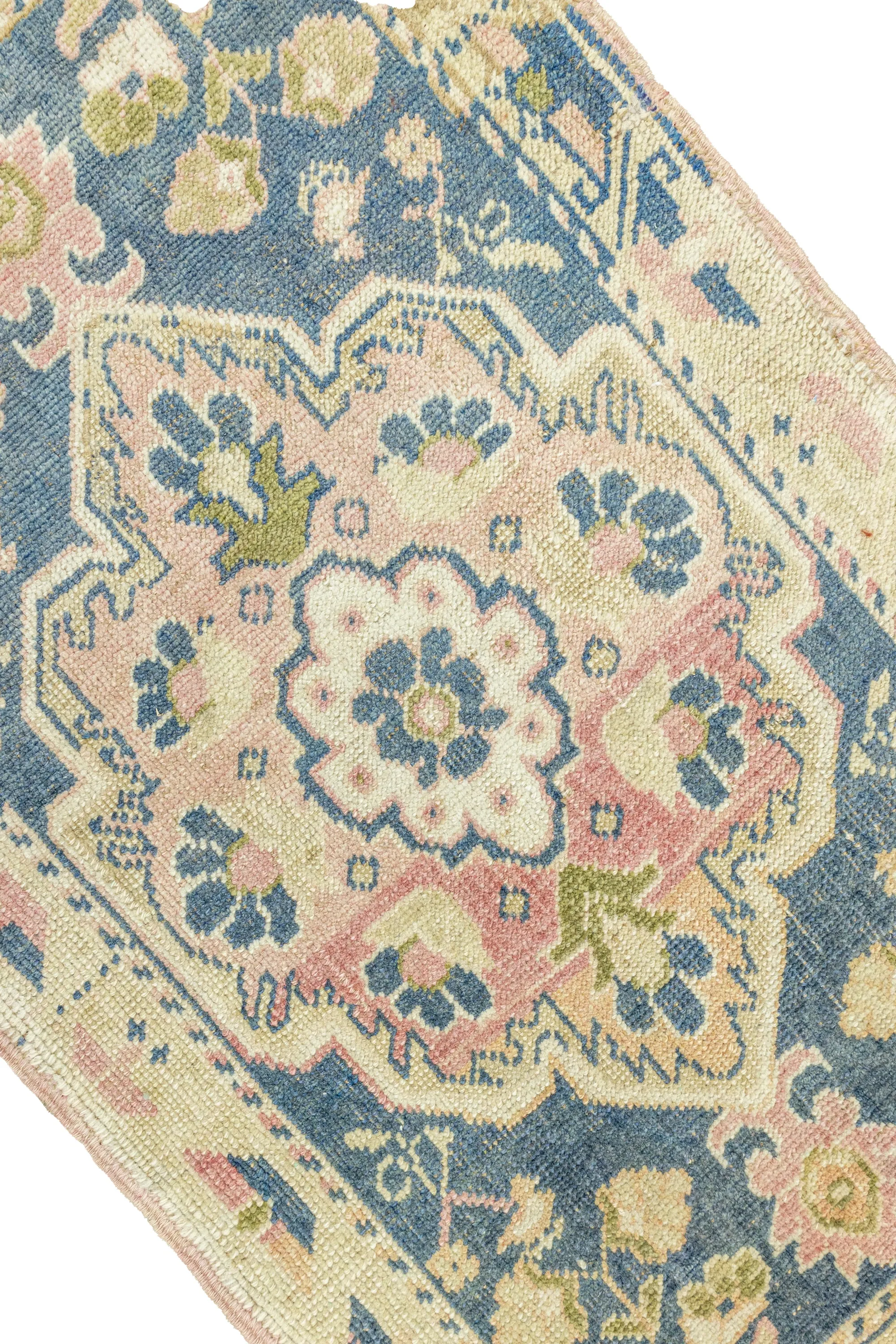 Vintage Turkish Mini Rug No. 666 | 1'10 x 3'5