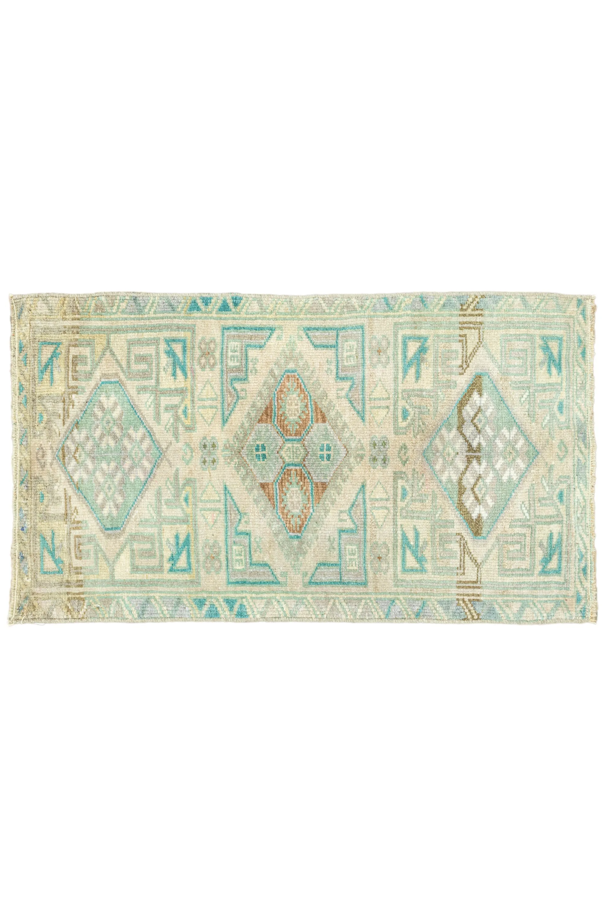 Vintage Turkish Mini Rug No. 679 | 1'8 x 3'