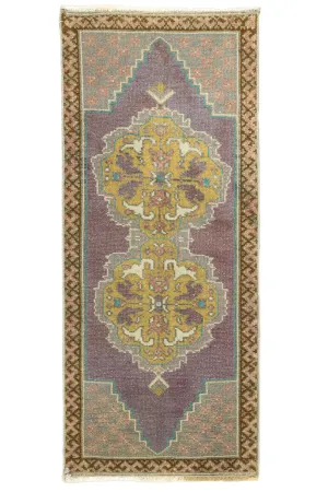 Vintage Turkish Mini Rug No. 694 | 1'6 x 3'7