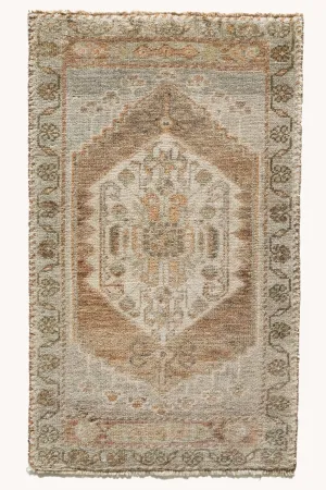 Vintage Turkish Mini Rug No. 714 | 1'9 x 3'