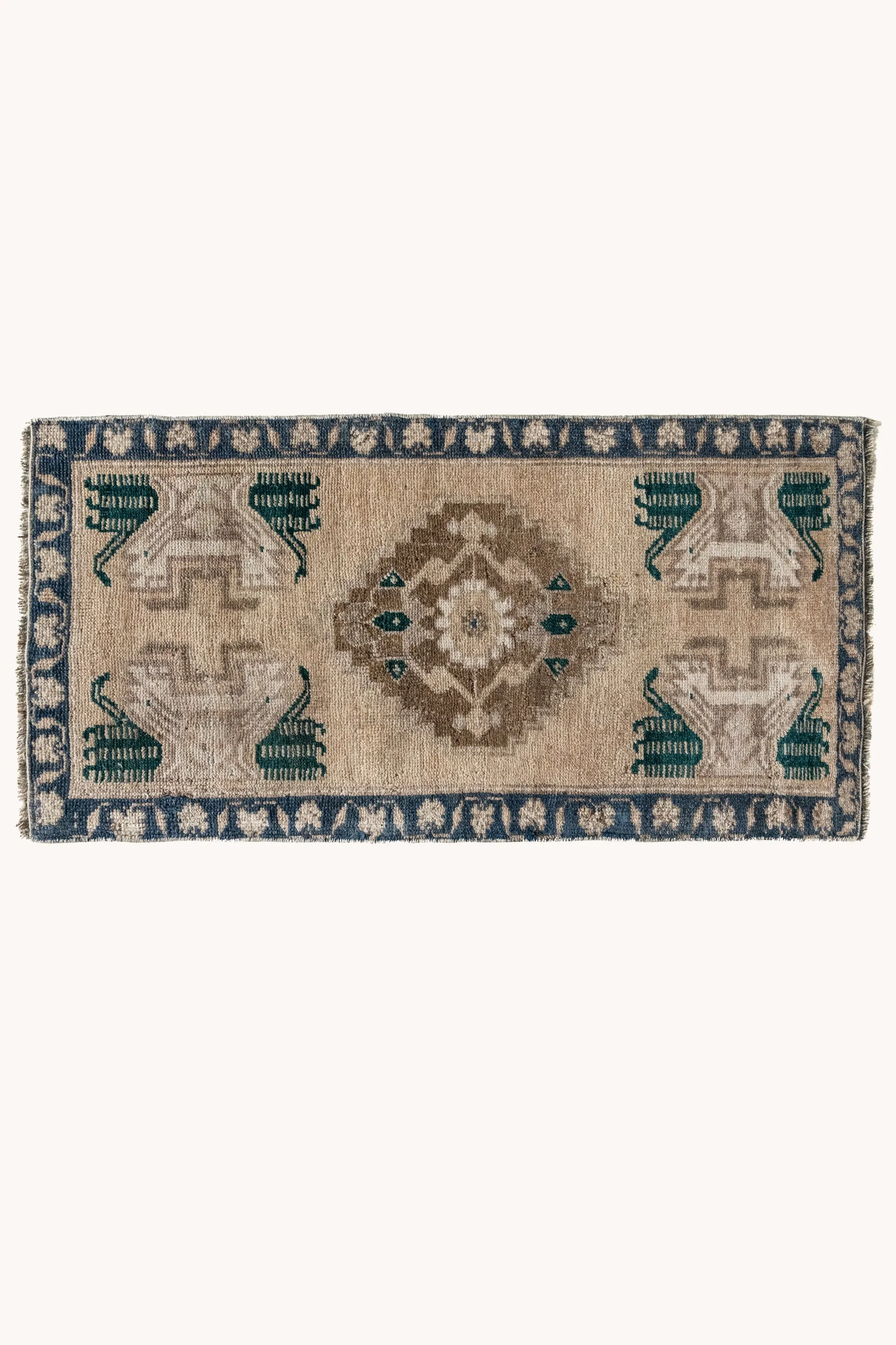 Vintage Turkish Mini Rug No. 721 | 1'7 x 3'2