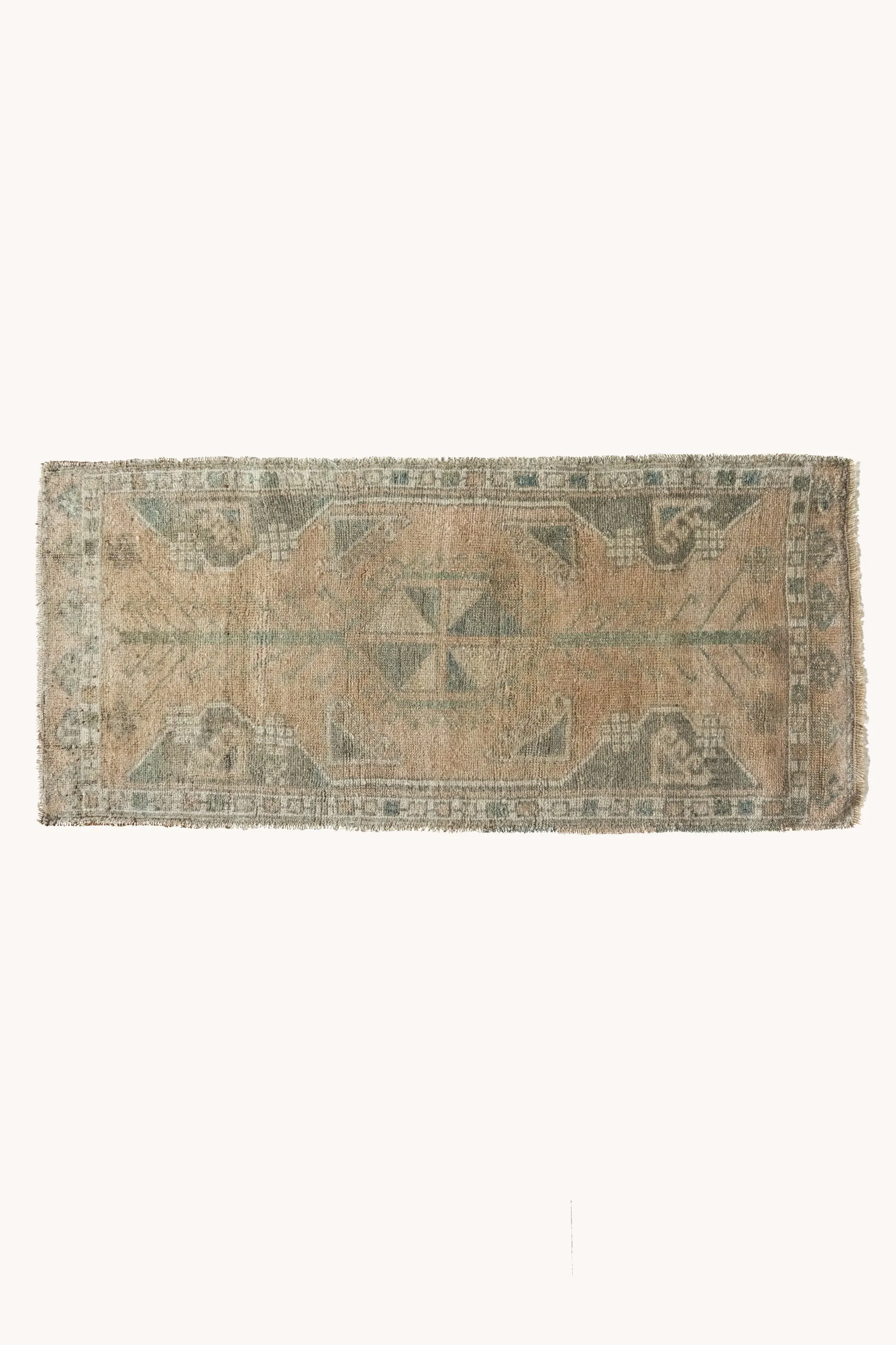 Vintage Turkish Mini Rug No. 725 | 1'9 x 4'1