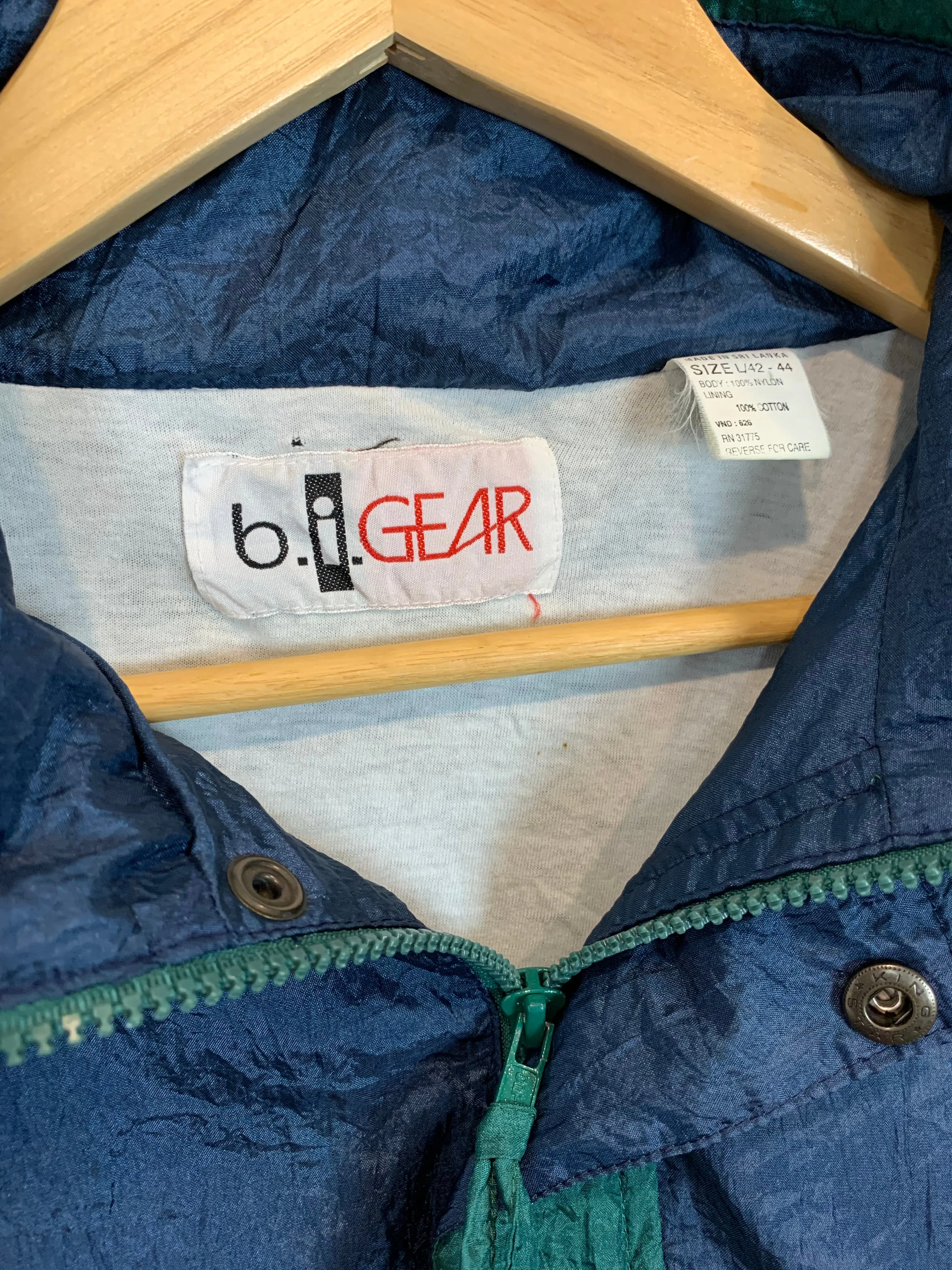 Vtg Patchwork Windbreaker (L)